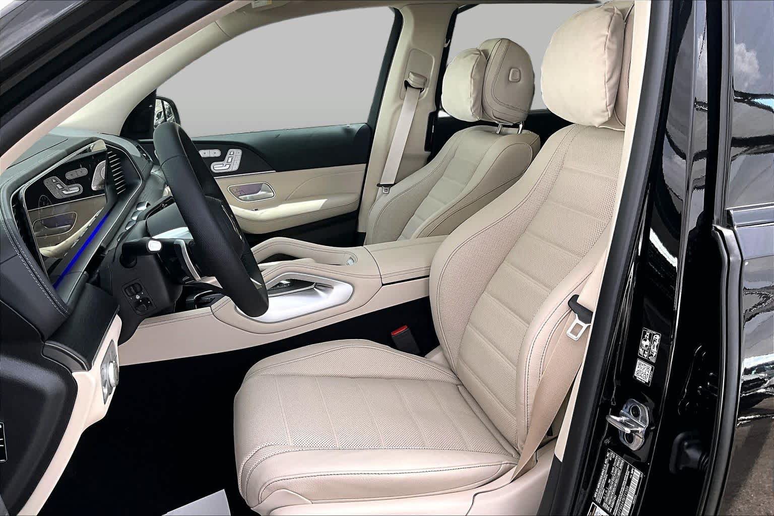 New 2026 Mercedes-Benz GLS 450 4MATIC image 17