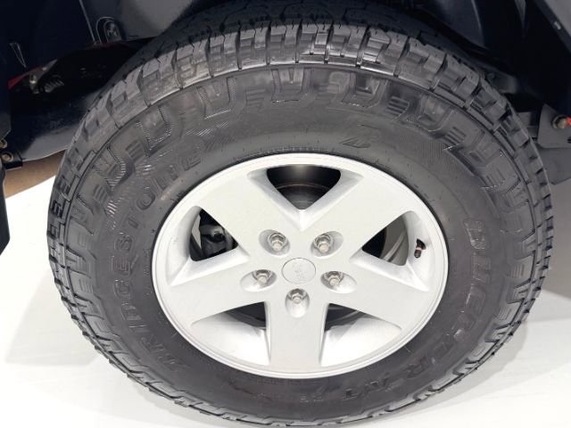 Used 2018 Jeep Wrangler Unlimited Sport S image 9