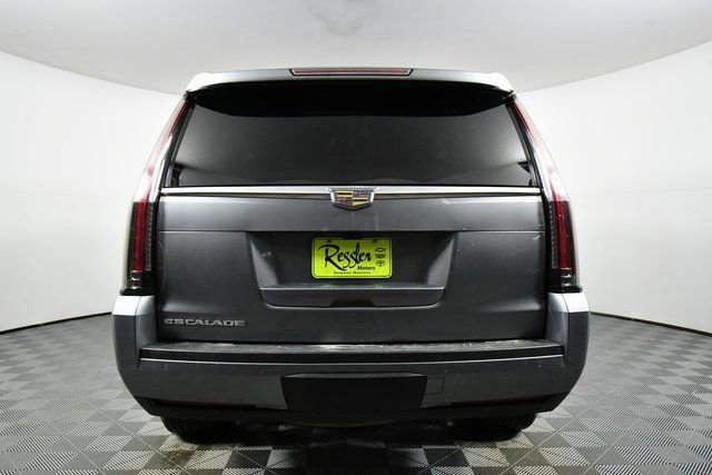 Used 2020 Cadillac Escalade Platinum AWD/4WD image 13