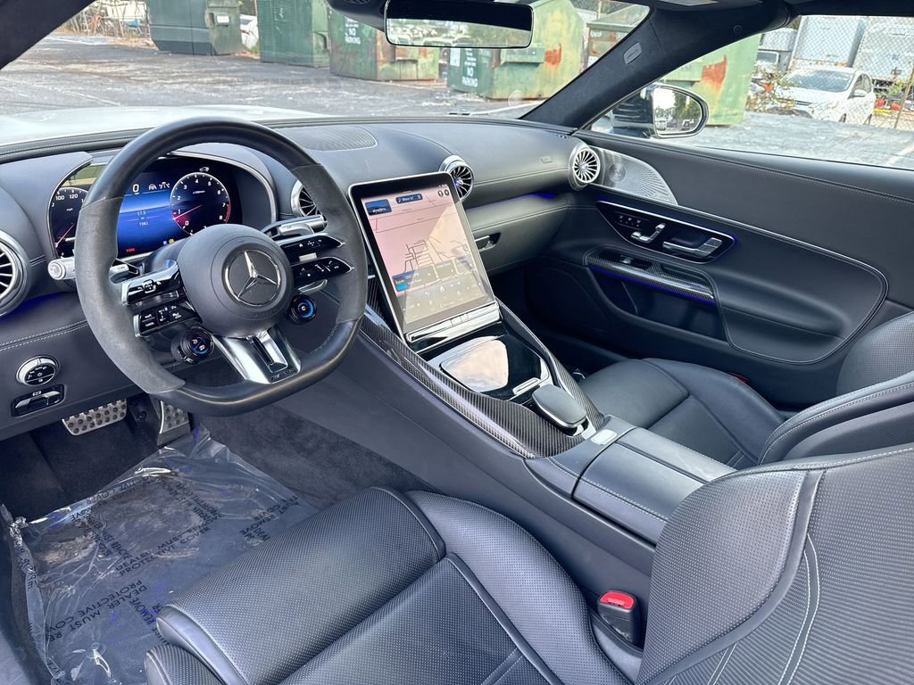 Used 2022 Mercedes-Benz SL 63 AMG 4MATIC image 30