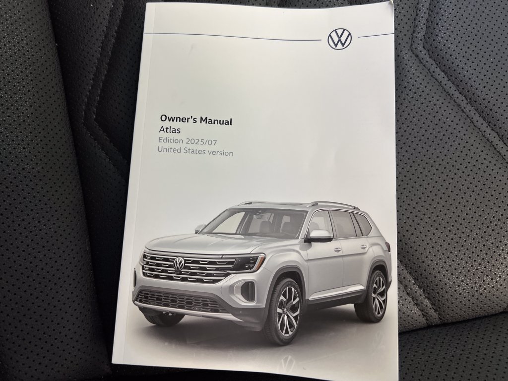 Used 2026 Volkswagen Atlas SE FWD image 37
