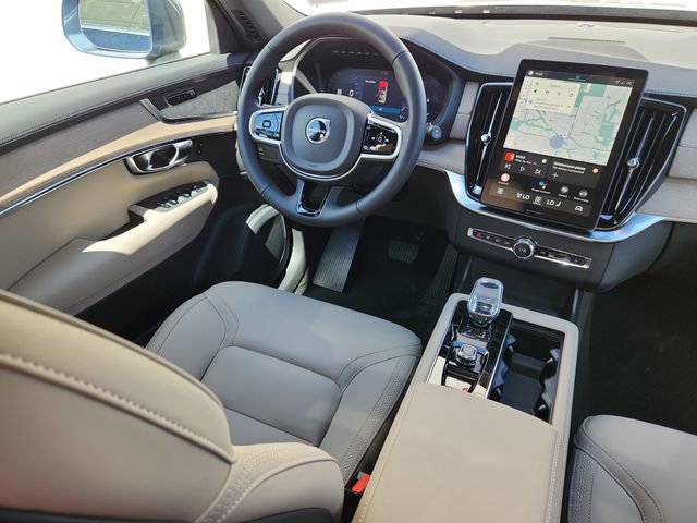 New 2026 Volvo XC90 B6 Core w/ Protection Package image 10