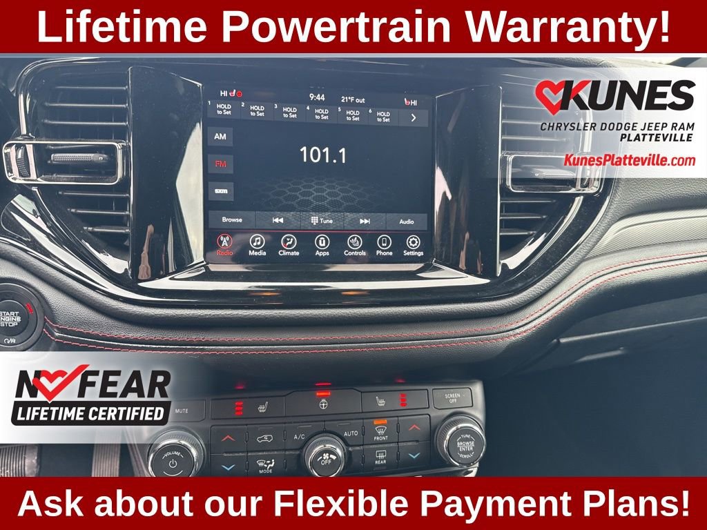 Used 2023 Dodge Durango GT image 16