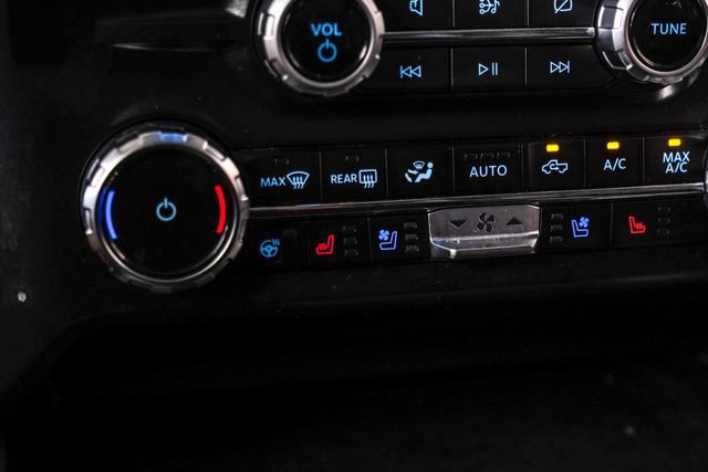 Used 2024 Ford F250 Lariat w/ Lariat Ultimate Package AWD/4WD image 28