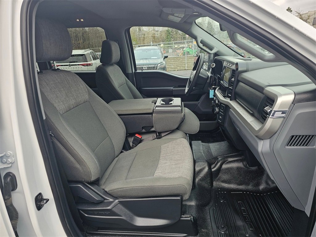 Used 2024 Ford F350 XLT image 27