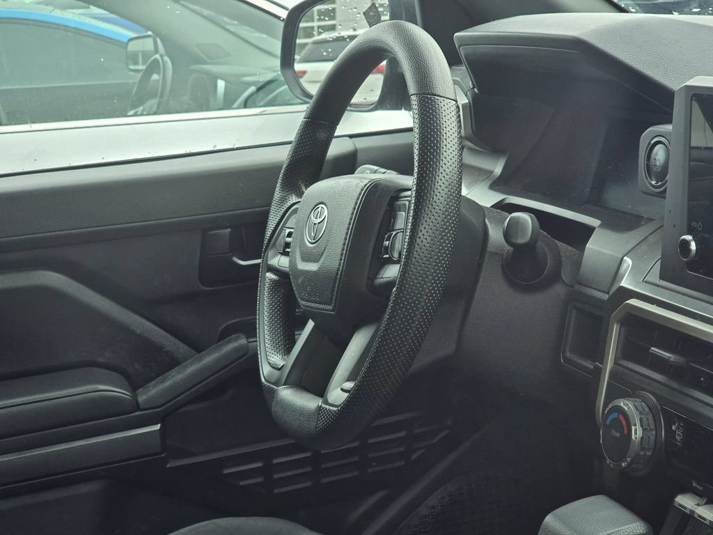 Certified 2024 Toyota Tacoma SR5 AWD/4WD image 19