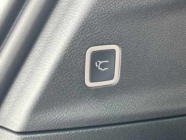 New 2026 Chrysler Pacifica Pinnacle image 13
