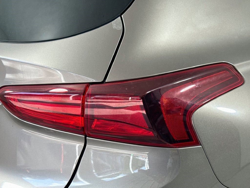 Used 2020 Hyundai Santa Fe SEL FWD image 33
