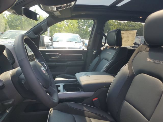New 2026 RAM 1500 Laramie w/ Sport Appearance Package AWD/4WD image 17