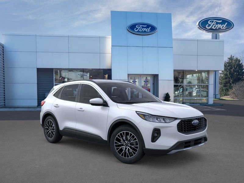 New 2025 Ford Escape SE w/ Class II Trailer Tow Package image 7