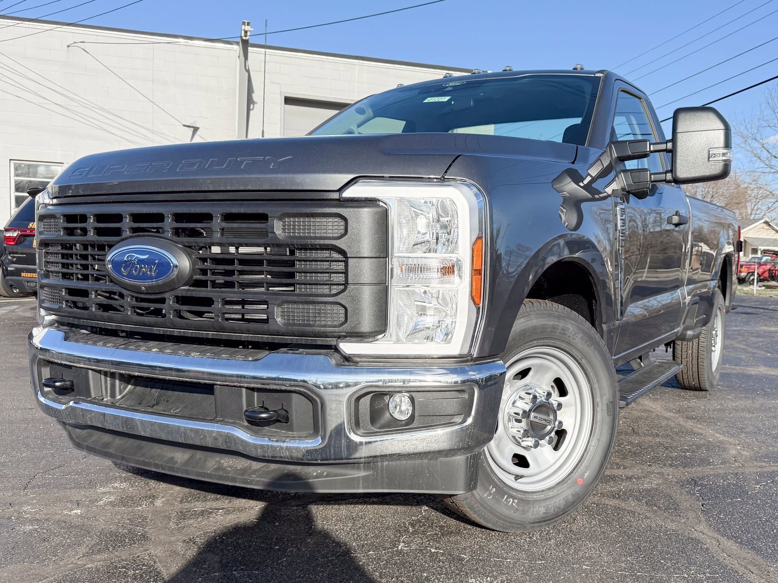 New 2025 Ford F350 XL w/ 360-Degree Camera Package