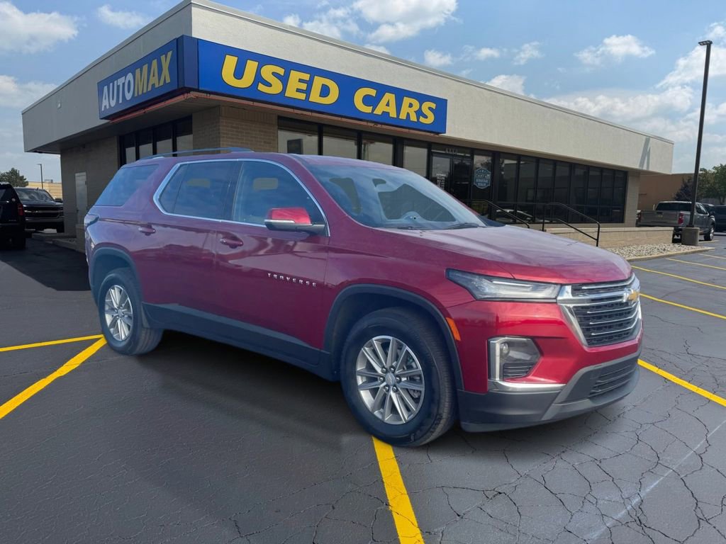 Used 2023 Chevrolet Traverse LT AWD/4WD image 4