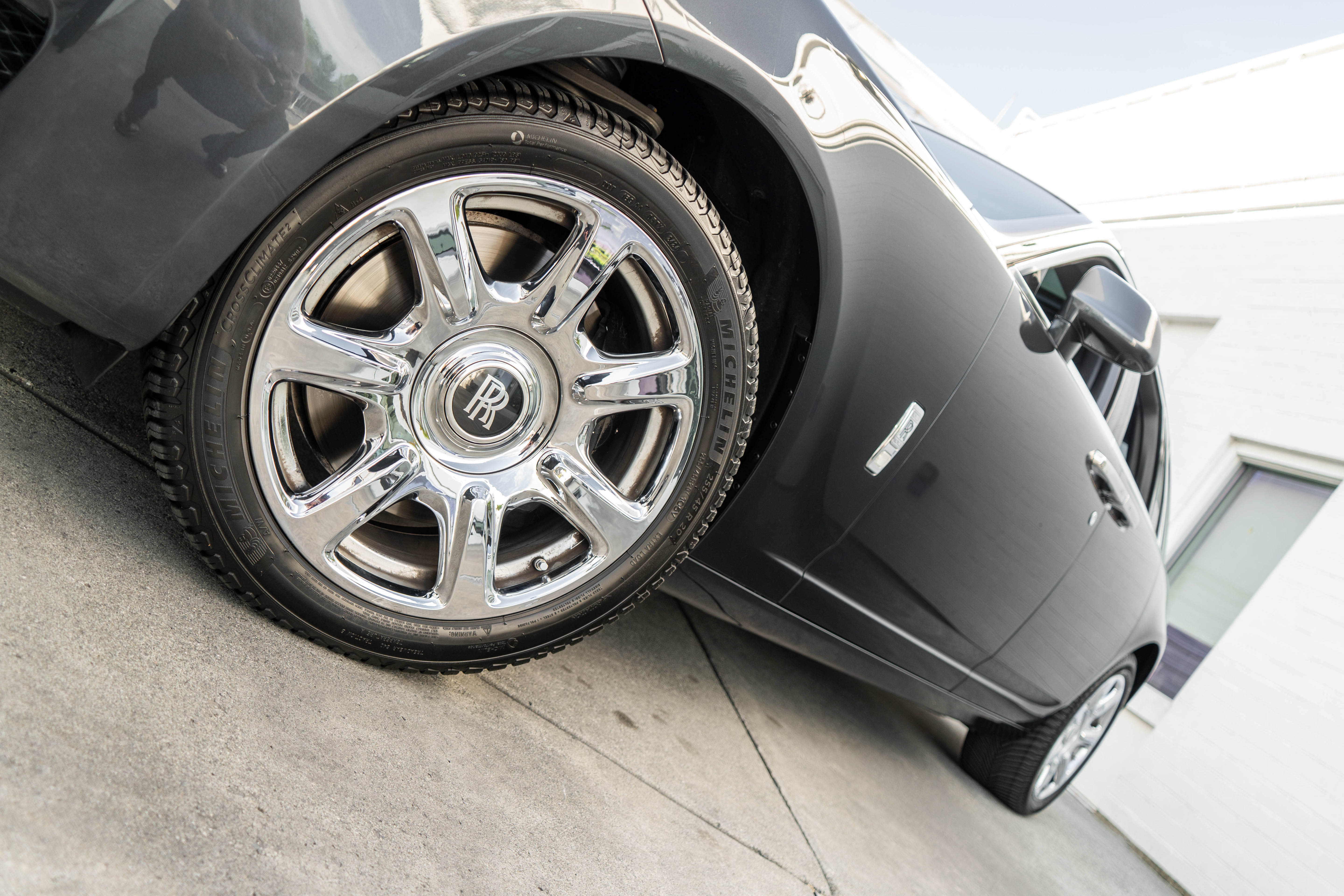 Used 2017 Rolls-Royce Ghost RWD image 4
