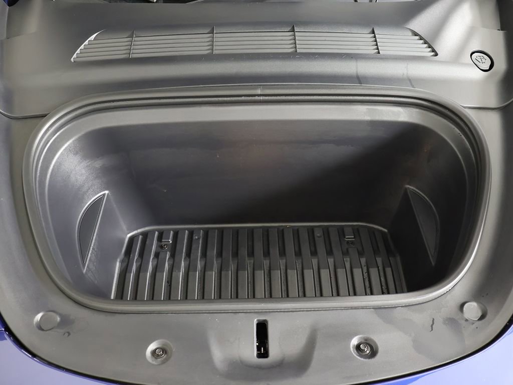 Used 2024 Tesla Model Y Performance image 20