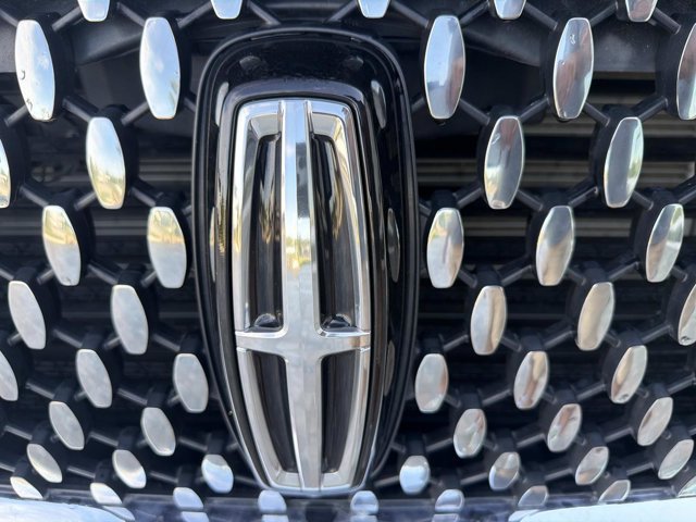 Certified 2024 Lincoln Navigator Black Label AWD/4WD image 8