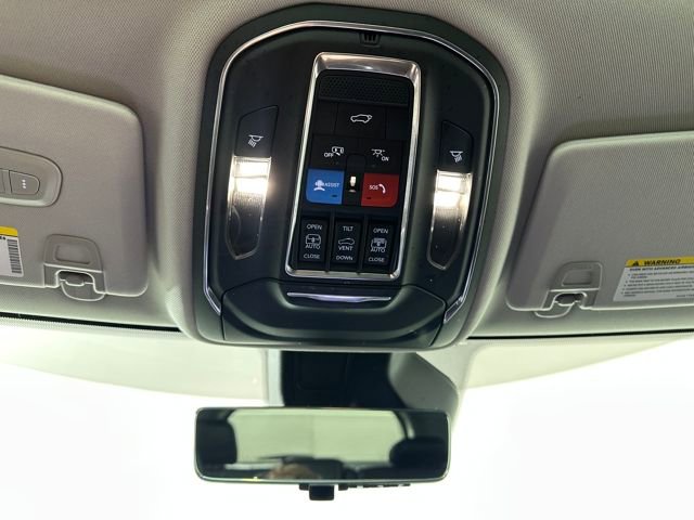 Used 2023 Jeep Grand Cherokee 4WD 4xe w/ Luxury Tech Group II image 24