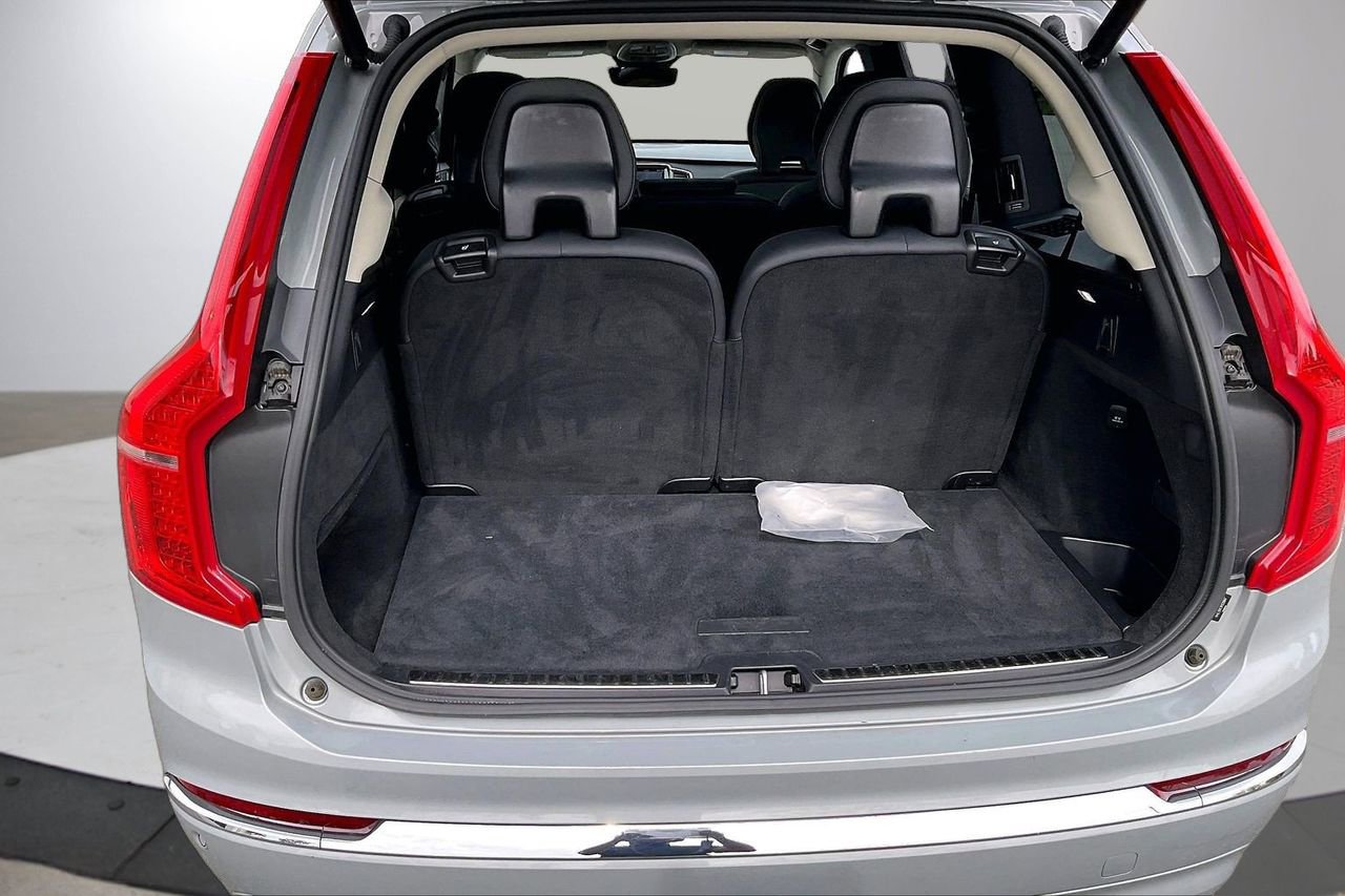 Used 2024 Volvo XC90 B5 Plus image 28