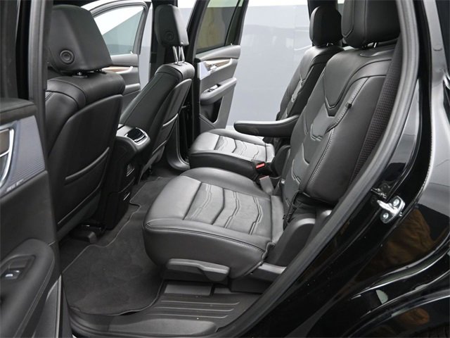Used 2025 Cadillac XT6 Premium Luxury w/ Platinum Package image 13