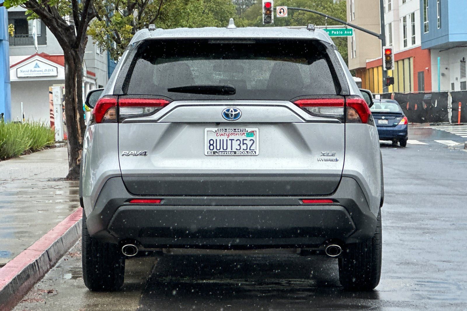 Used 2021 Toyota RAV4 XLE w/ Convenience Package image 4