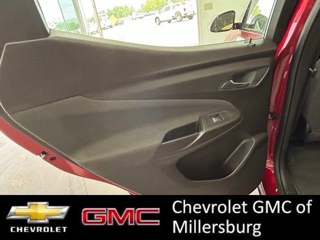 Used 2022 Chevrolet Bolt EUV LT w/ Comfort Package FWD image 19