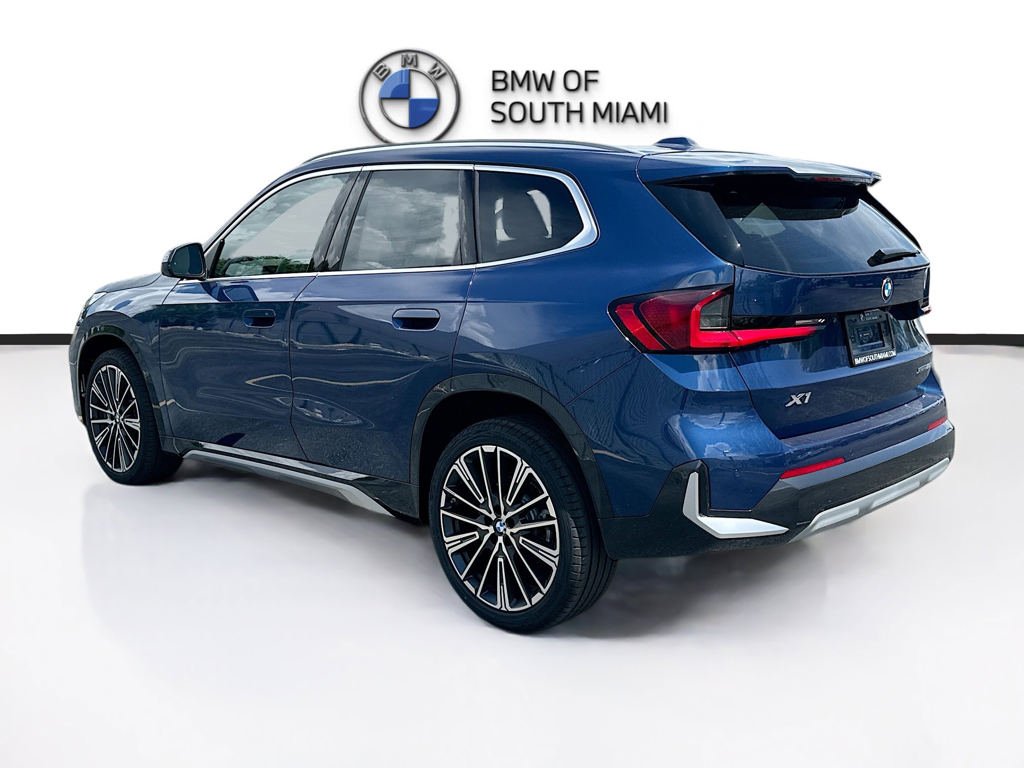 New 2025 BMW X1 xDrive28i w/ Technology Package image 4