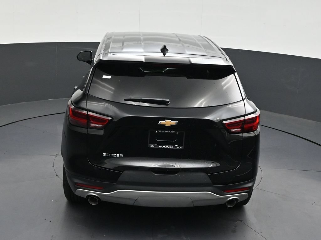 Used 2026 Chevrolet Blazer LT FWD image 19