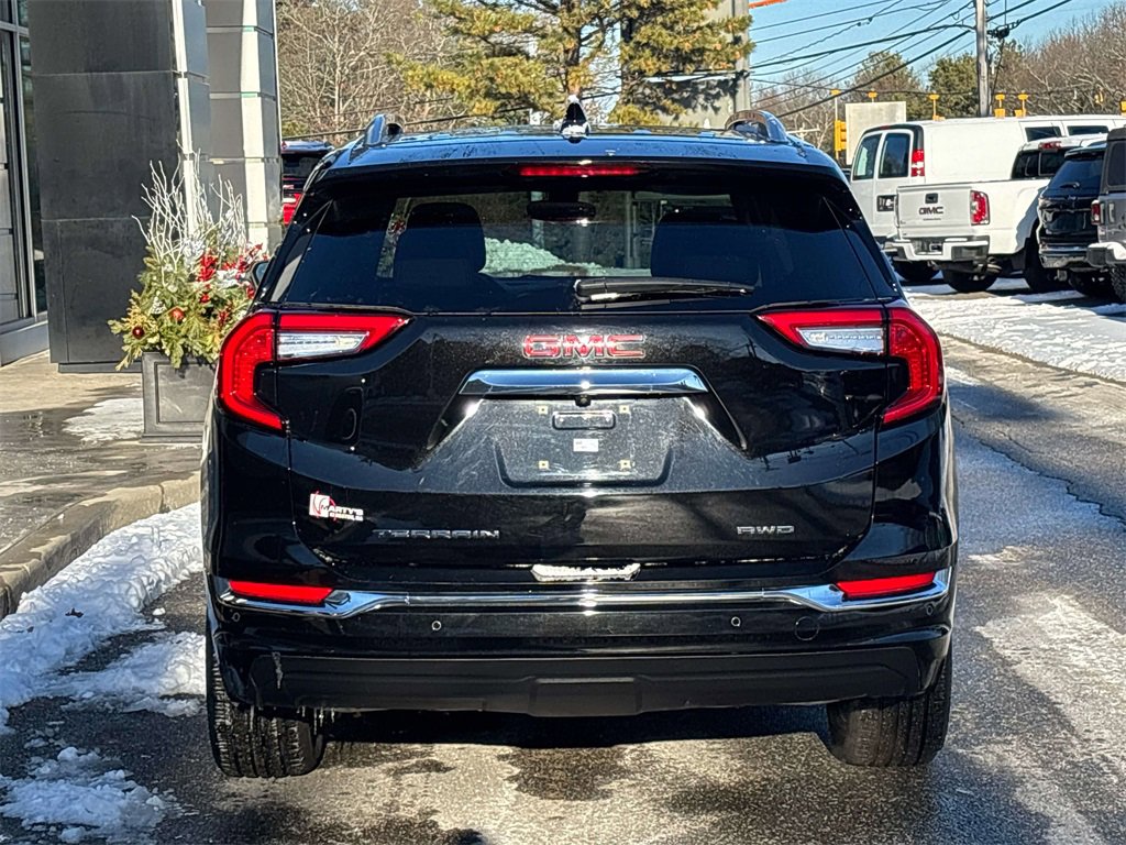 Used 2022 GMC Terrain Denali w/ LPO, Floor Liner Package image 4