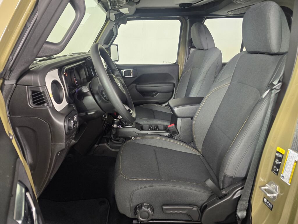 New 2026 Jeep Gladiator Sport image 17