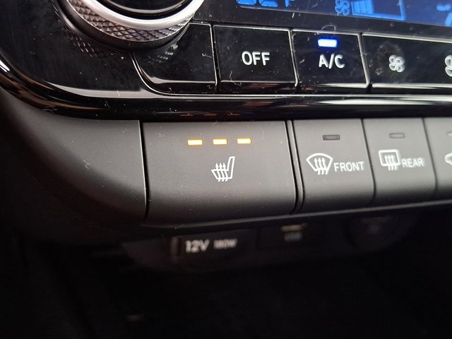 Used 2023 Hyundai Elantra Limited FWD image 25