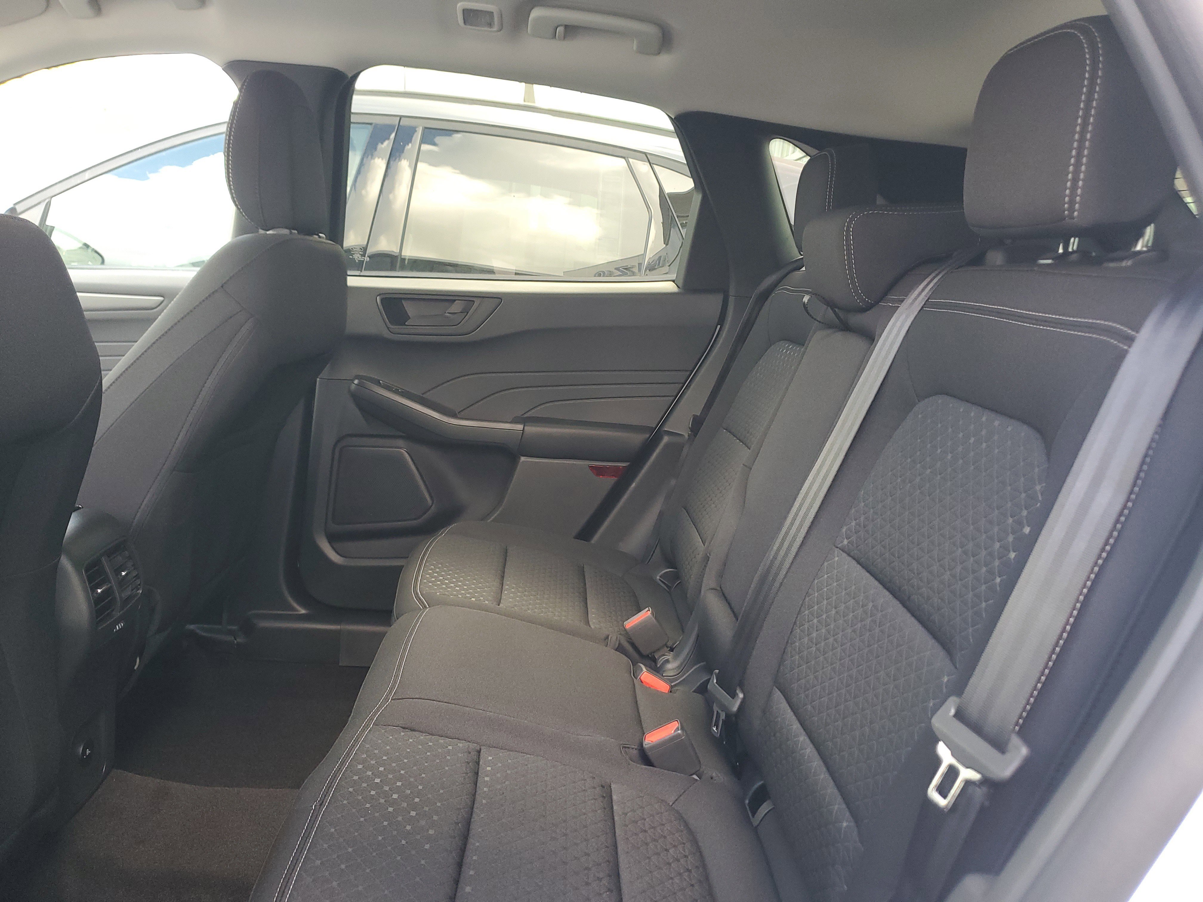 New 2025 Ford Escape Active image 10