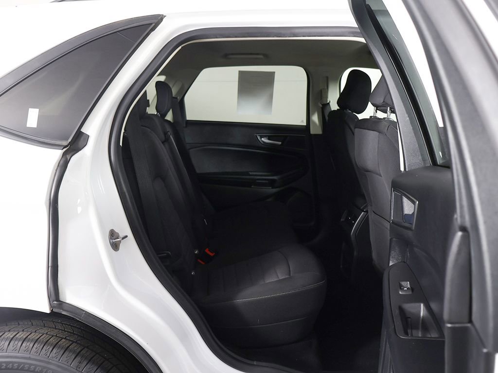 Used 2024 Ford Edge SE w/ Black Appearance Package image 27