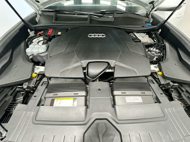 Used 2022 Audi Q8 Prestige AWD/4WD image 28