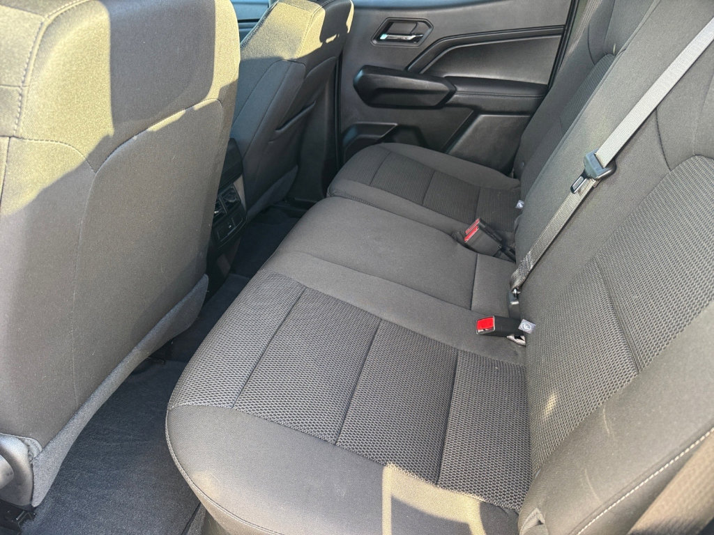 Used 2024 Chevrolet Colorado LT image 10