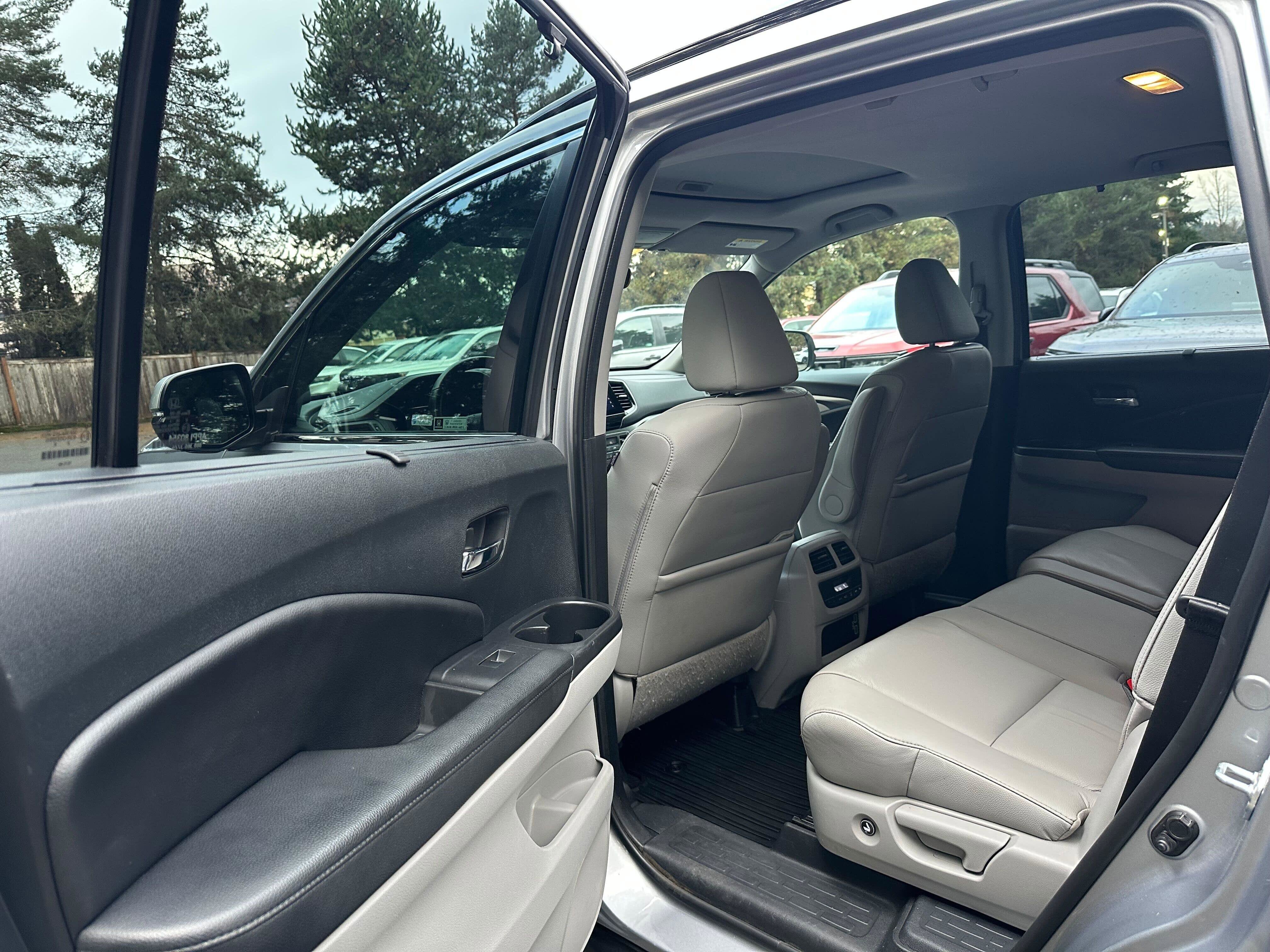 Used 2022 Honda Pilot Special Edition image 15