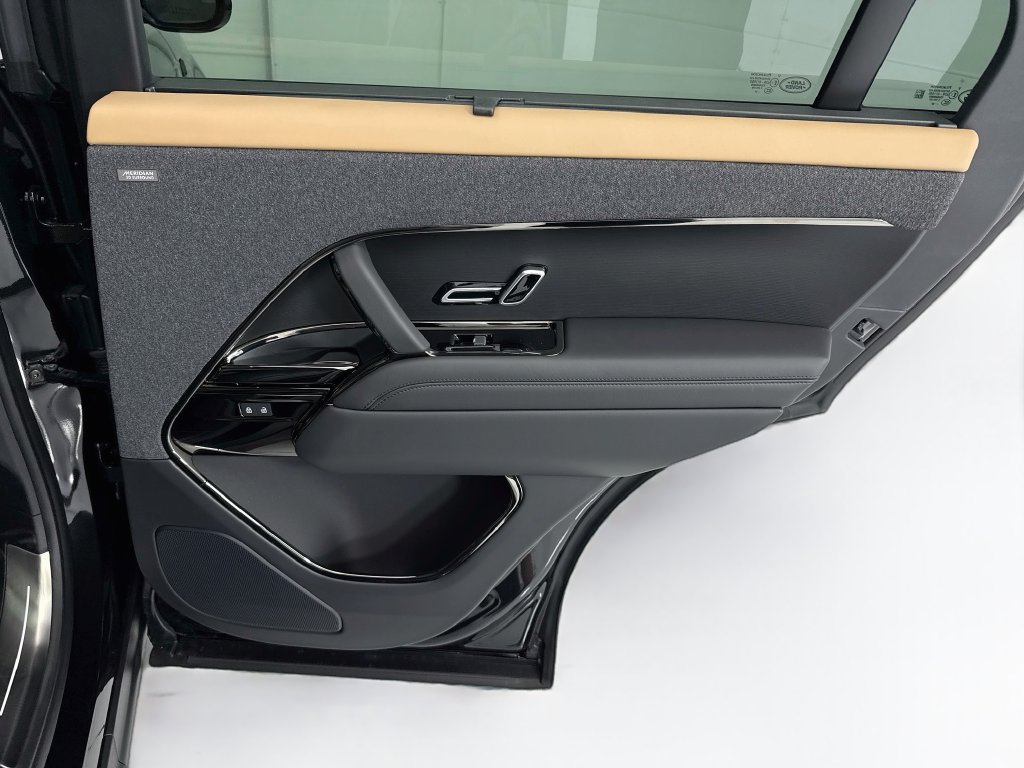 New 2026 Land Rover Range Rover Sport Dynamic SE AWD/4WD image 27