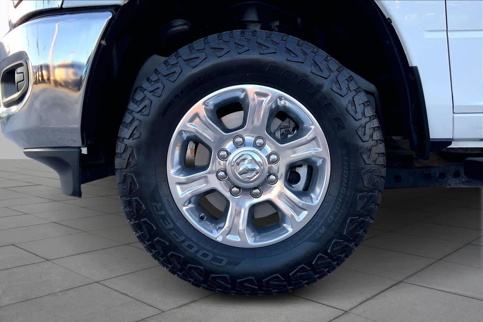 Used 2023 RAM 2500 Big Horn w/ Level 1 Equipment Group AWD/4WD image 11