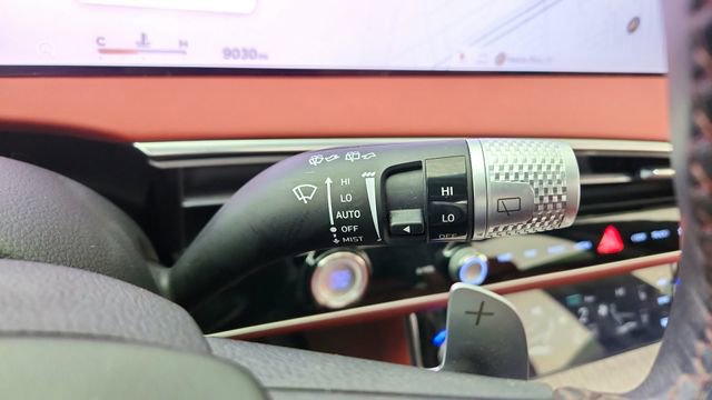 Used 2026 Genesis GV70 2.5T Sport Prestige image 43