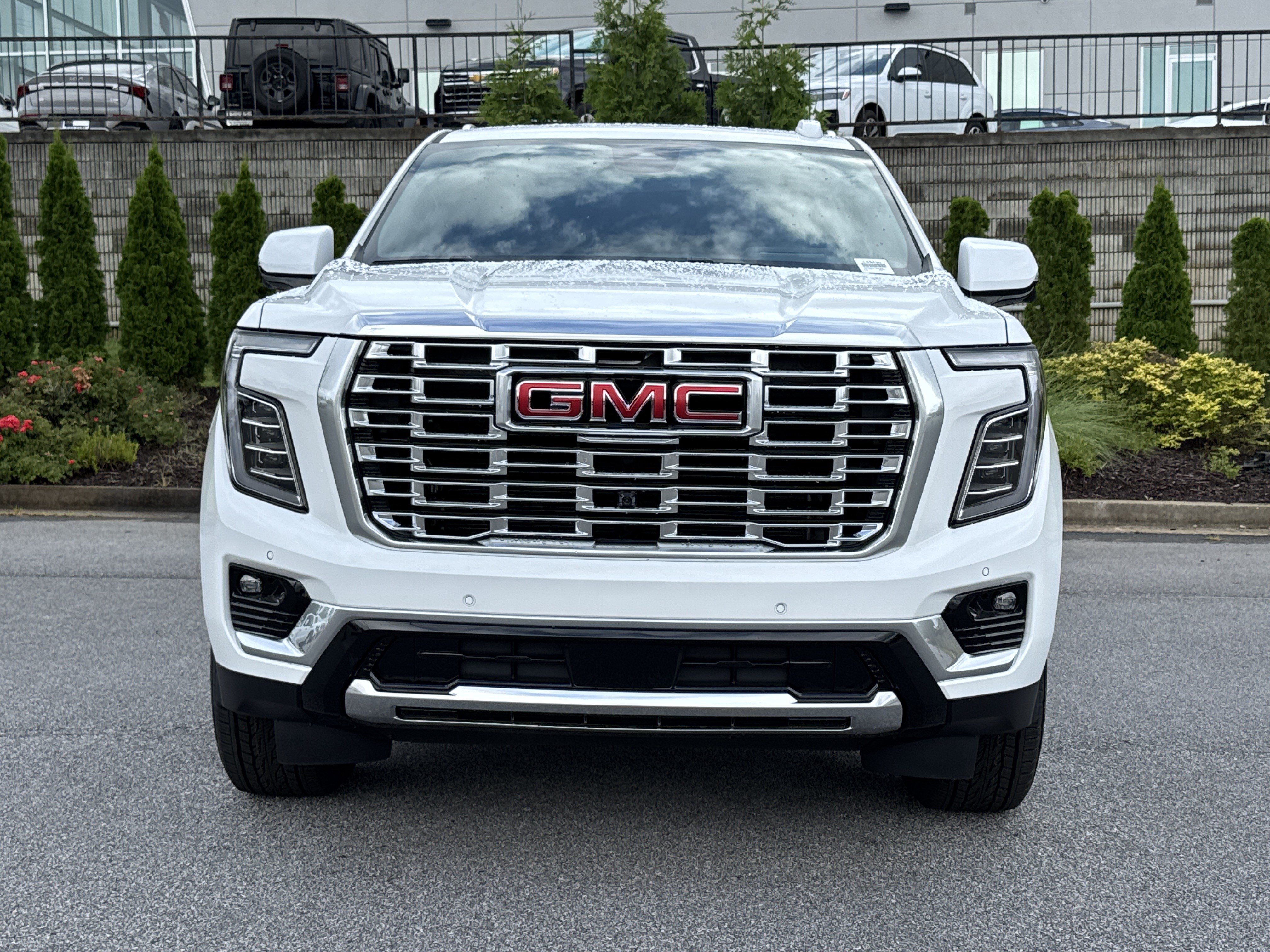 New 2026 GMC Yukon XL Denali AWD/4WD image 3