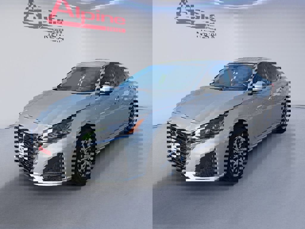 Used 2023 Nissan Altima 2.5 S image 1