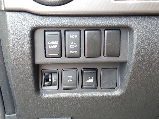 Used 2023 Nissan Titan PRO-4X w/ Pro-4x Convenience Package AWD/4WD image 22