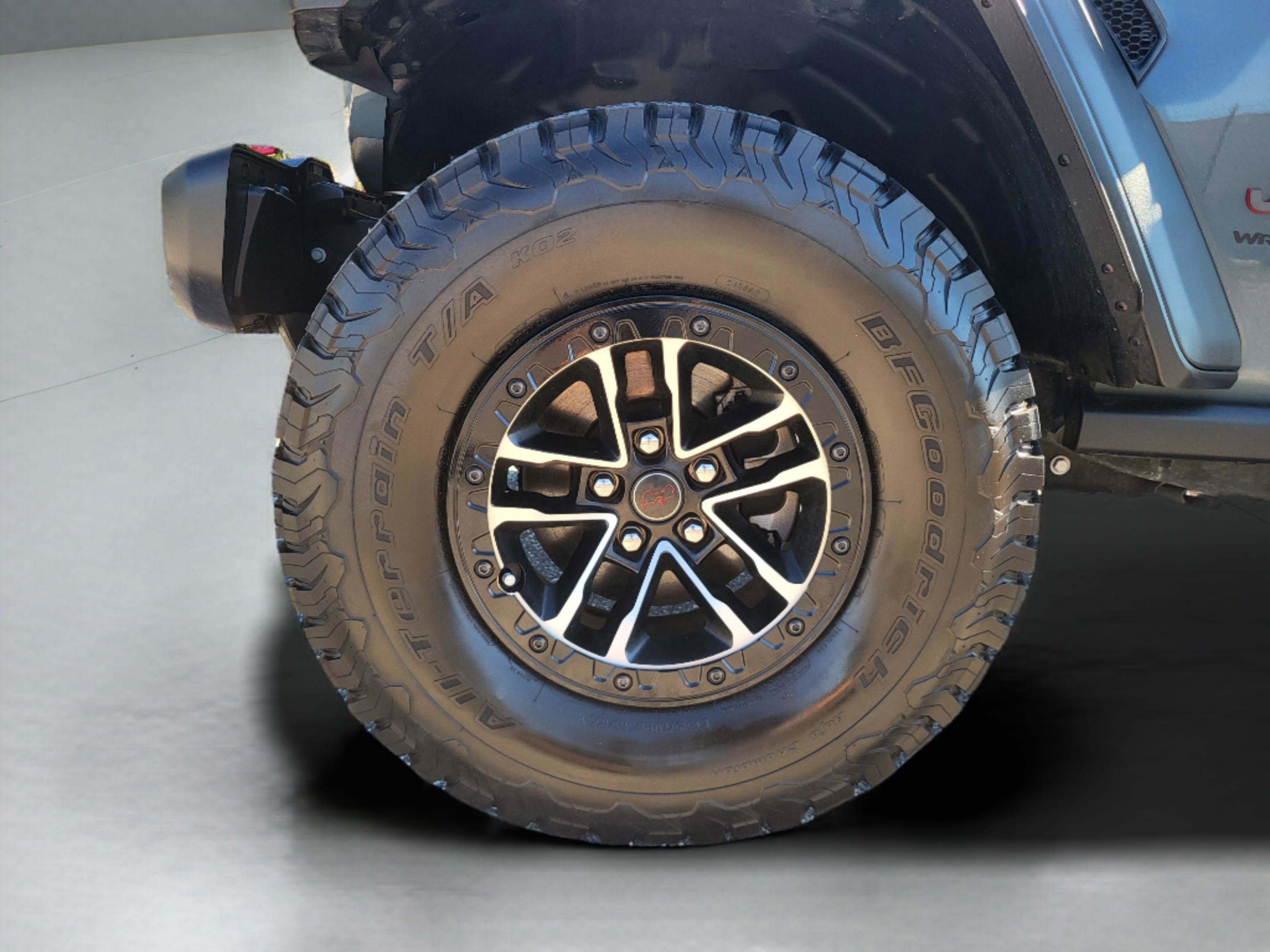 Used 2024 Jeep Wrangler Unlimited Rubicon w/ XTREMEE 35" Tire Package image 75