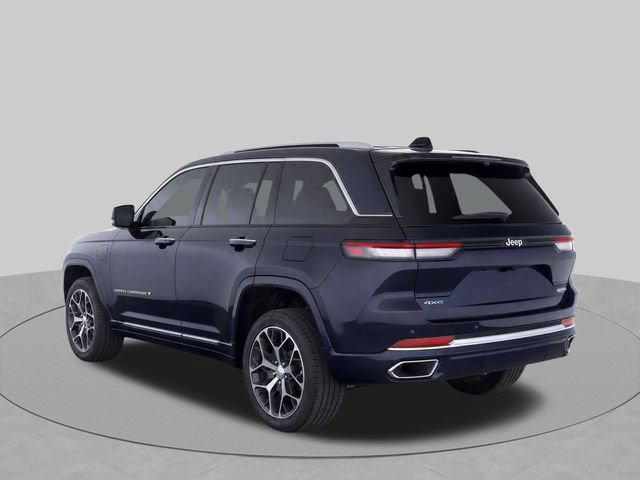 Used 2022 Jeep Grand Cherokee Summit AWD/4WD image 4