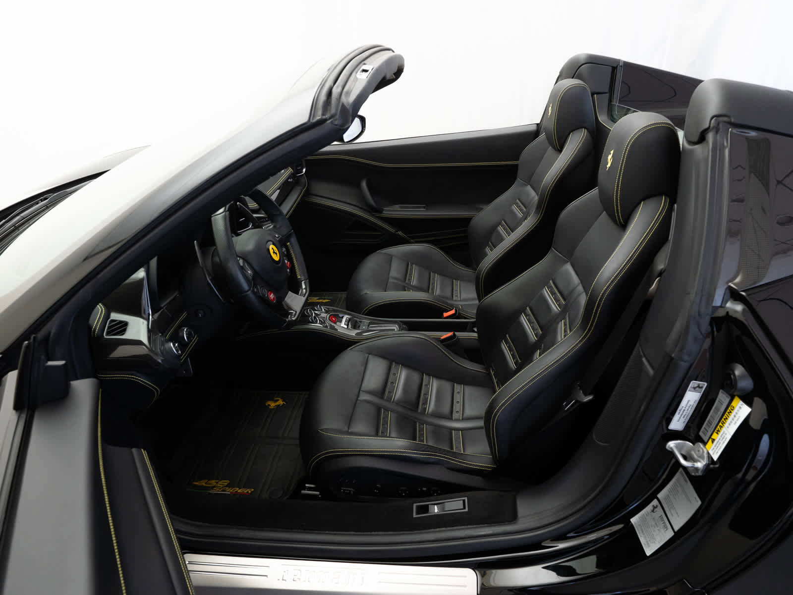 Used 2014 Ferrari 458 Spider image 9