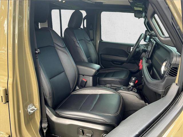 Used 2025 Jeep Gladiator Sport AWD/4WD image 9