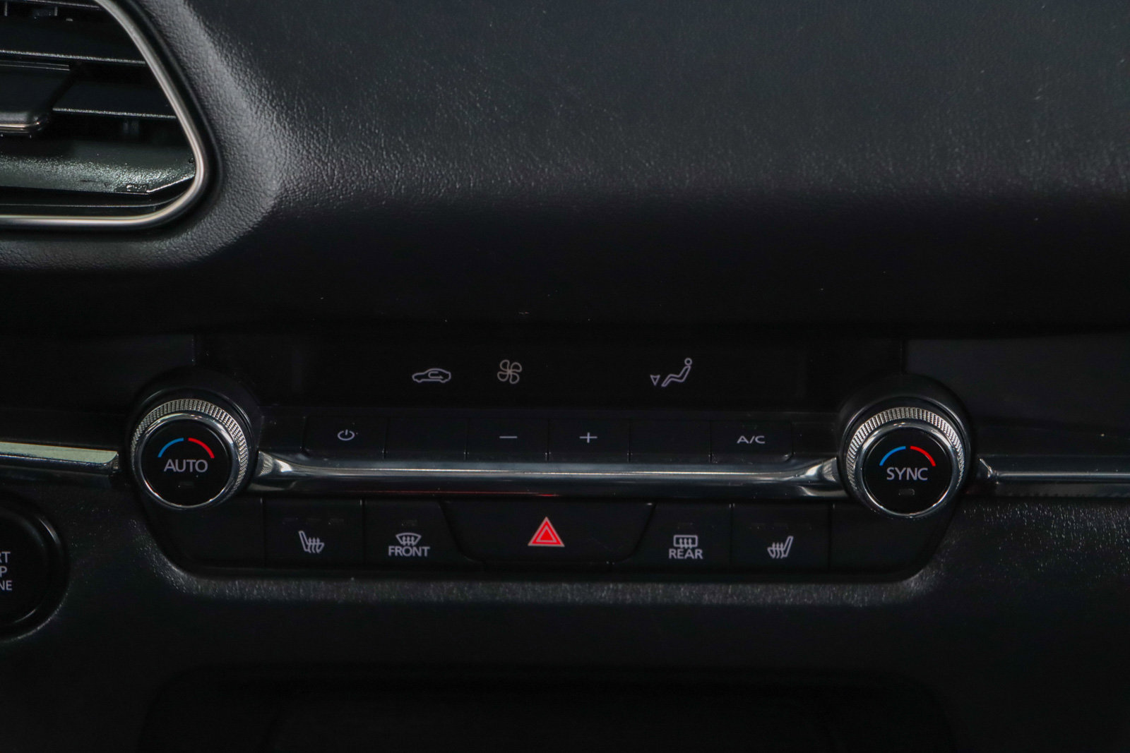 Used 2023 MAZDA CX-30 AWD image 20