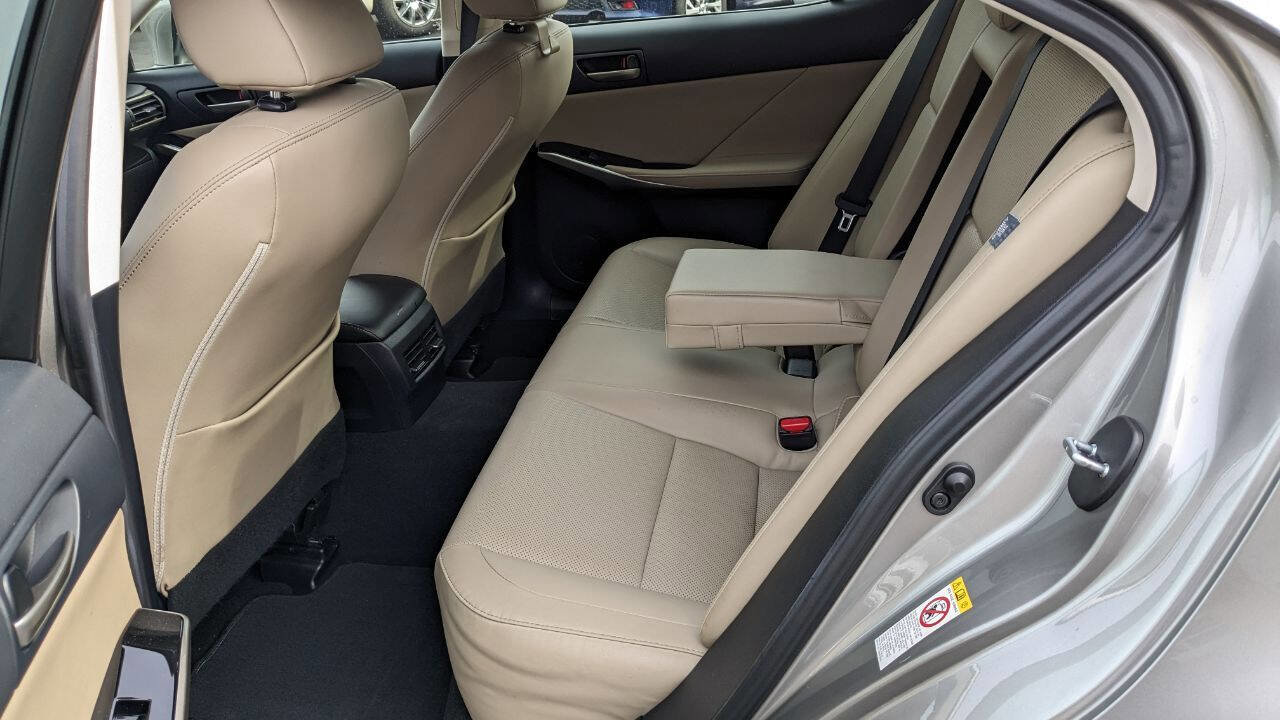 Used 2018 Lexus IS 300 AWD w/ Comfort Package image 28