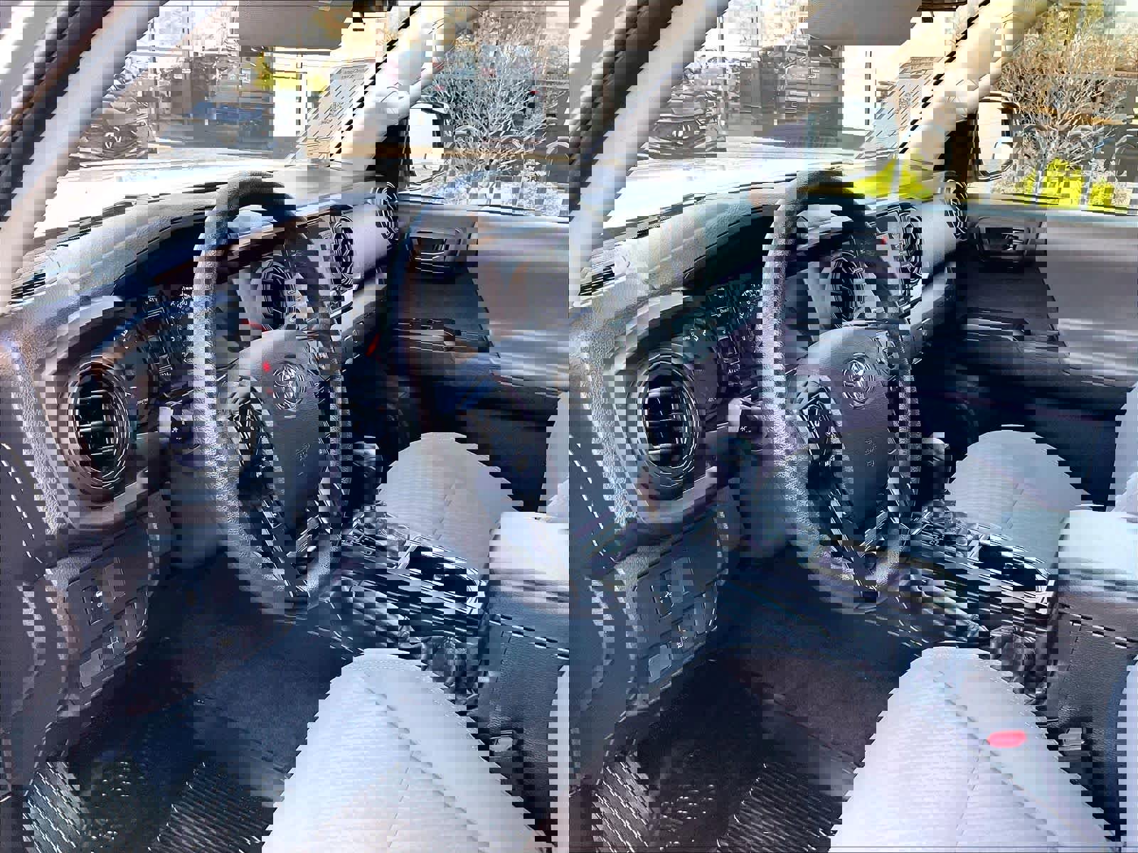 Used 2023 Toyota Tacoma SR image 16