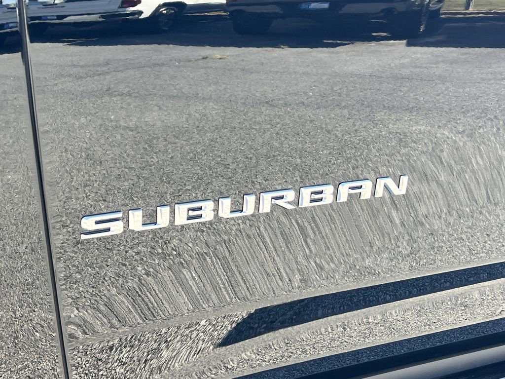 New 2026 Chevrolet Suburban High Country image 28