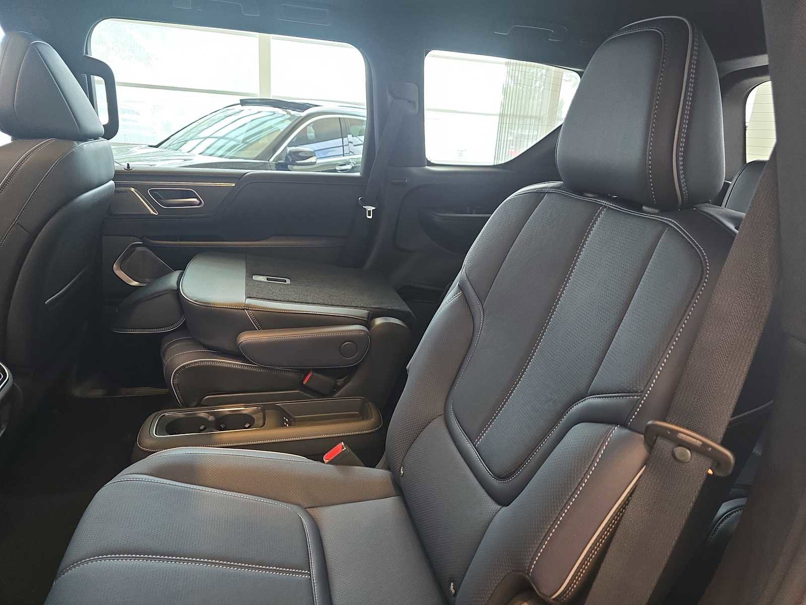 New 2026 INFINITI QX80 4WD w/ Sport Exterior Package image 18