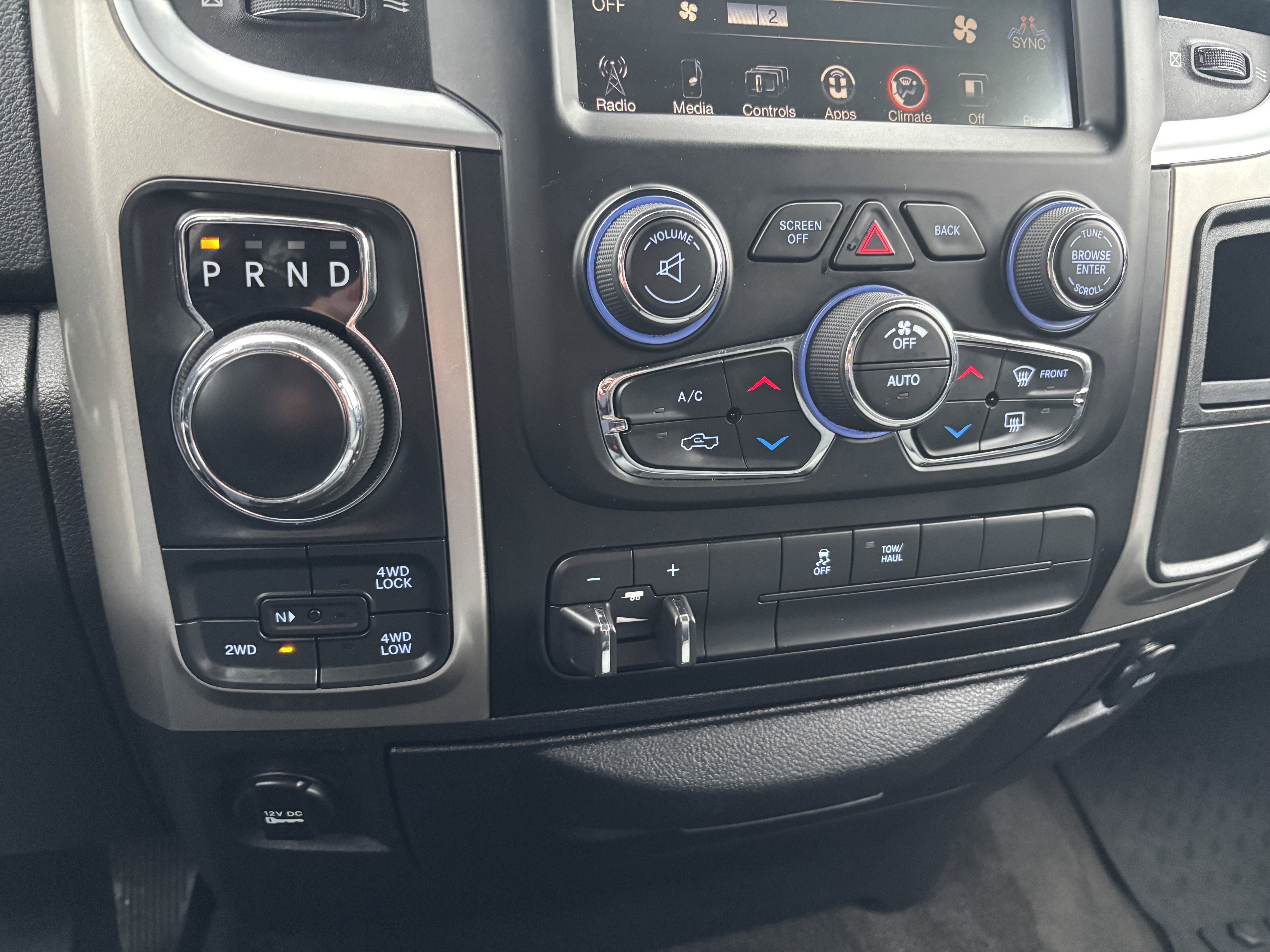 Used 2017 RAM 1500 Outdoorsman image 32